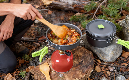 What Delicious Meals Can You Cook Outdoors with a Camping Pot?